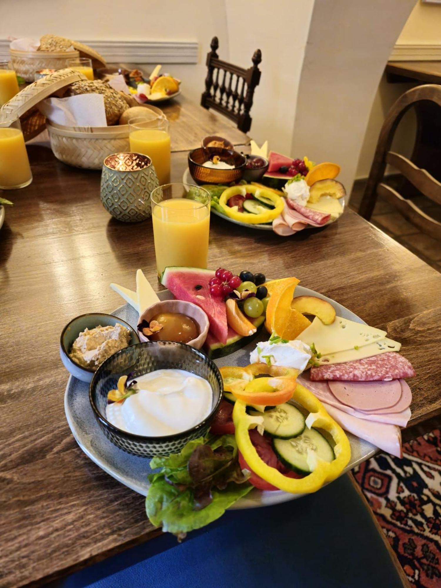 Flyns Bed & Breakfast Gorlitz Bagian luar foto